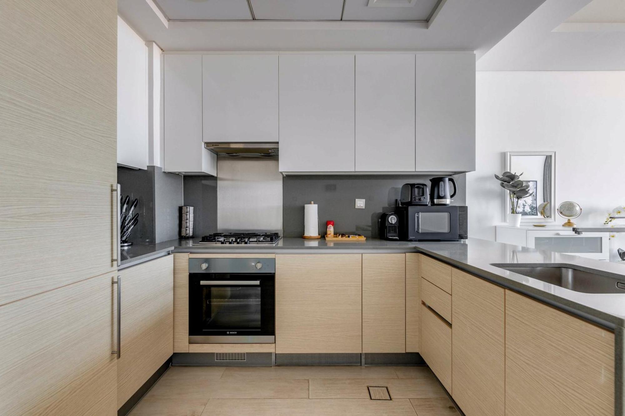 Luxury Azizi Mina Beachfront Apartments Dubai Dış mekan fotoğraf