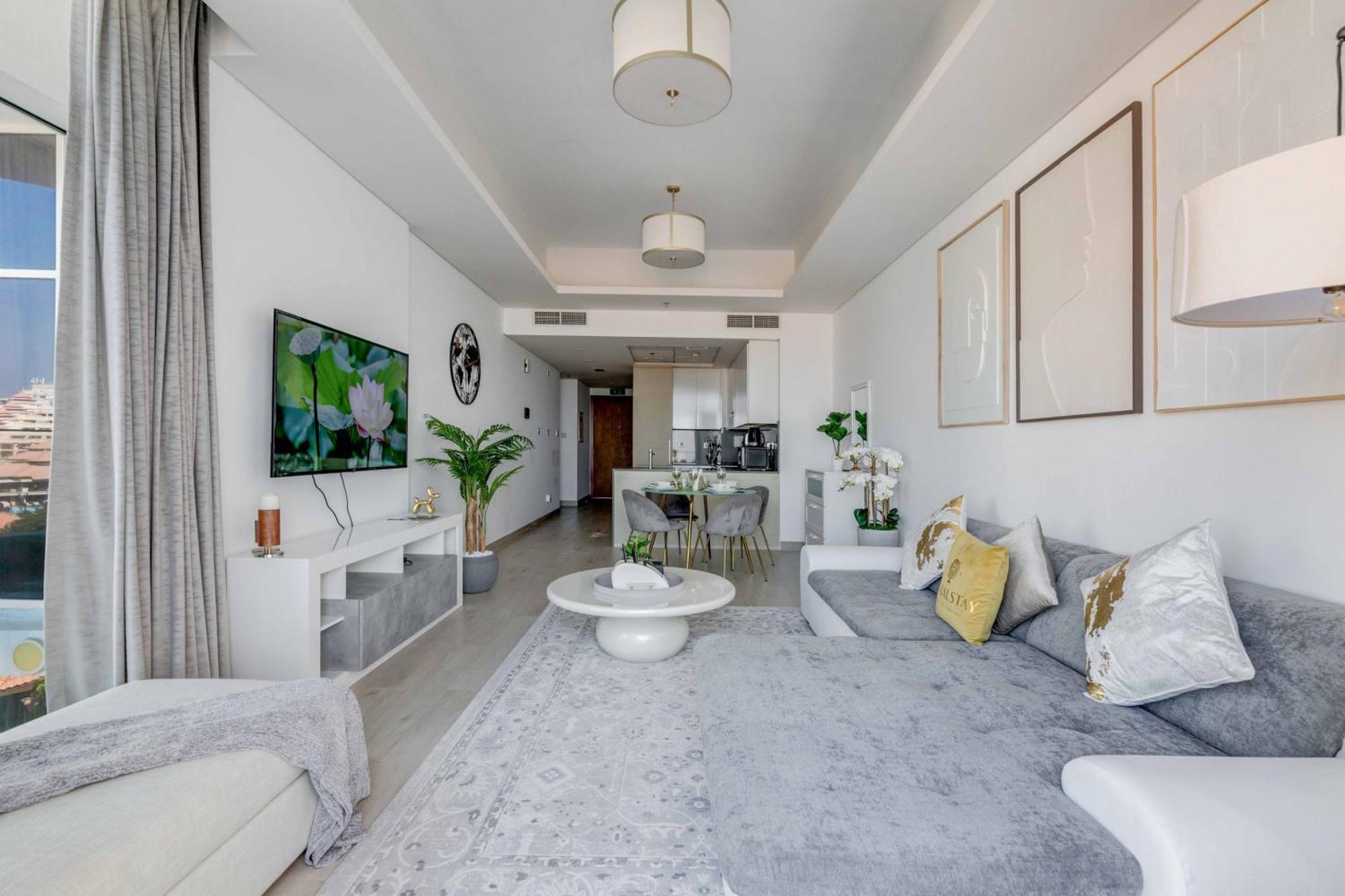 Luxury Azizi Mina Beachfront Apartments Dubai Dış mekan fotoğraf