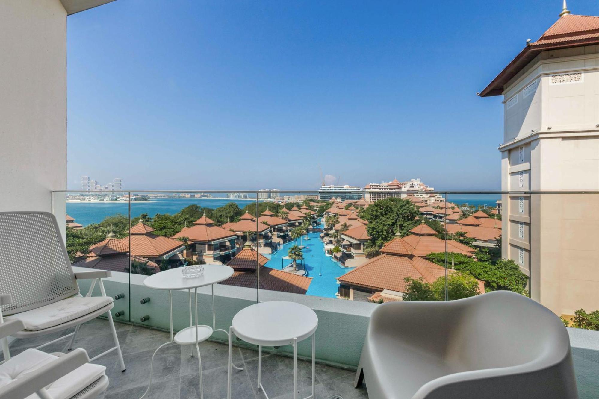 Luxury Azizi Mina Beachfront Apartments Dubai Dış mekan fotoğraf