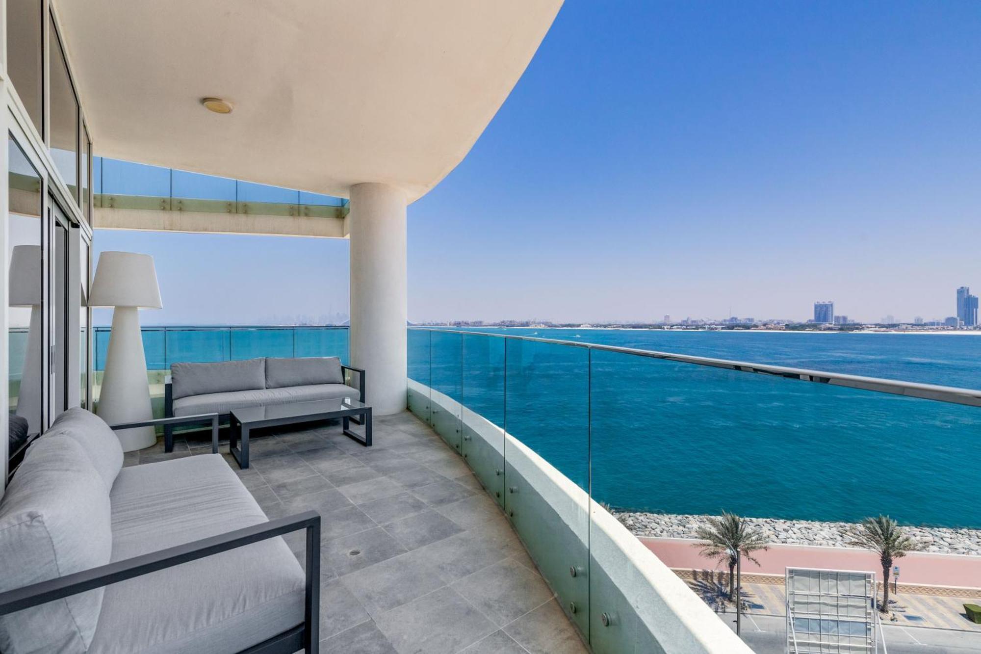 Luxury Azizi Mina Beachfront Apartments Dubai Dış mekan fotoğraf