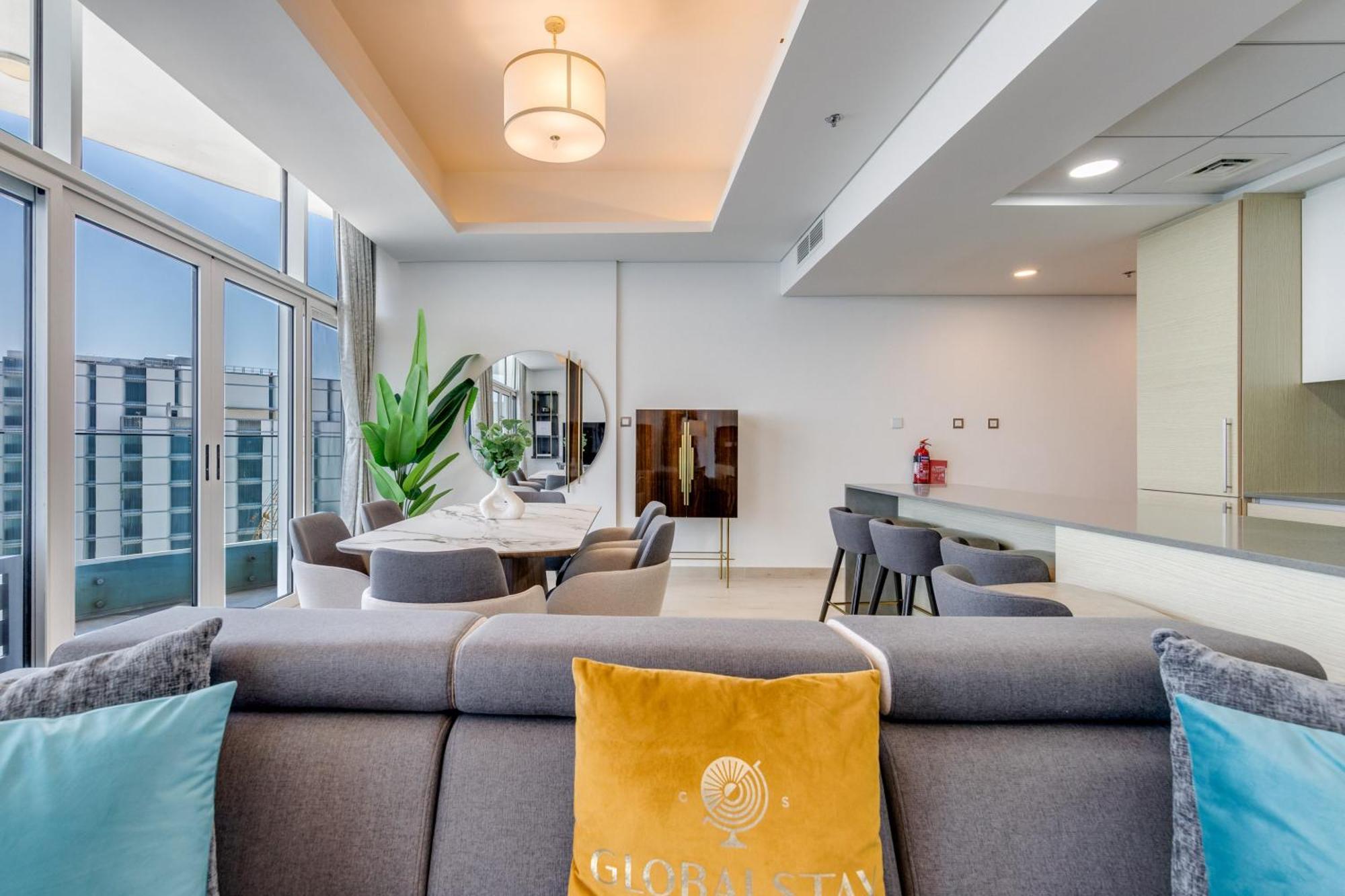 Luxury Azizi Mina Beachfront Apartments Dubai Dış mekan fotoğraf