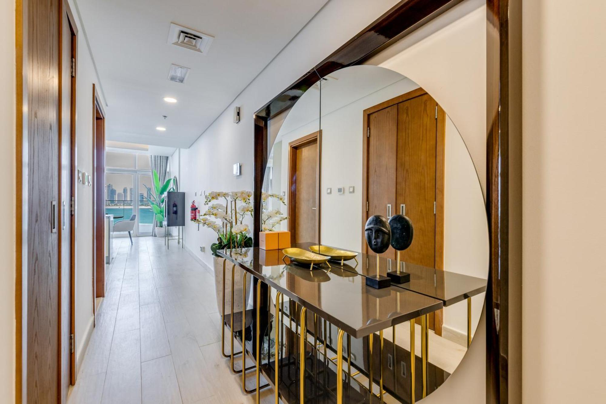Luxury Azizi Mina Beachfront Apartments Dubai Dış mekan fotoğraf